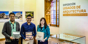 Investigadores de la San Pablo presentaron Guía de Arquitectura de Arequipa.