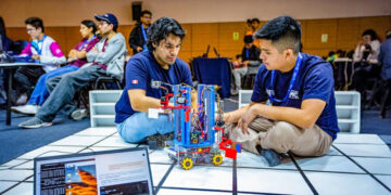 Después de 11 años, nuevamente la San Pablo es sede de esta competencia de robótica.