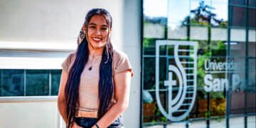 Lucía Medina Capacoila es licenciada en Administración de Negocios por la Universidad Católica San Pablo