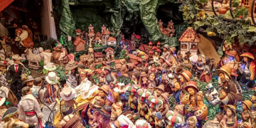 Doña Amanda sigue la tradición heredada por su madre, la de exponer su nacimiento durante todo diciembre. (Foto: Liz Ferrer Rivera)