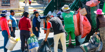 Mil toneladas de basura al día generan los residentes de la ciudad de Arequipa.