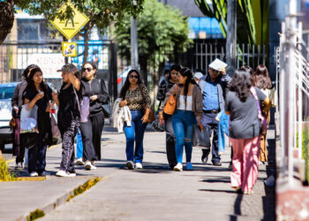 De acuerdo a estudio presentado, a las mujeres les interesa más las carreras vinculadas a ciencias sociales.