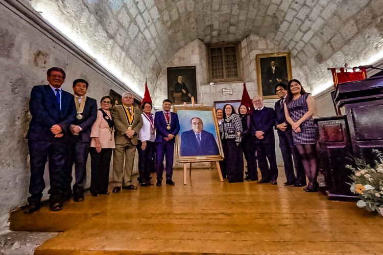 El retrato del historiador Eusebio Quiroz Paz Soldán, ahora forma parte de la Galería de Arequipeños Ilustres.