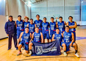 La selección masculina de básquet de la UCSP logró el título en la etapa regional de los Juegos Universitarios, sin perder un solo partido.