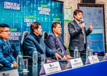Alex Cuadros, responsable del proyecto de las nuevas carreras, dijo que la demanda por profesionales en IA y Ciencia de Datos está comprobada por indicadores internacionales.