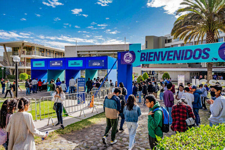 Explora San Pablo es un evento de información vocacional destinado a jóvenes que buscan definir su futuro profesional.