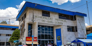 El alto nivel de informalidad en Juliaca se traduce en una dramática morosidad, lo que limita la capacidad de recaudación tributaria del municipio provincial.