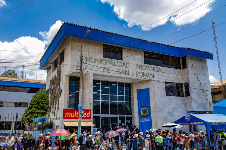 El alto nivel de informalidad en Juliaca se traduce en una dramática morosidad, lo que limita la capacidad de recaudación tributaria del municipio provincial.