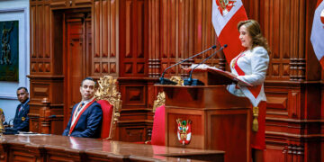 Bancadas del Congreso sostuvieron a Dina Boluarte, pero la abandonaron ante el escenario preelectoral.