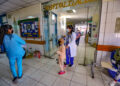 Pese al pedido de más especialistas, el Iren Sur solo cuenta con un médico oncólogo pediatra.