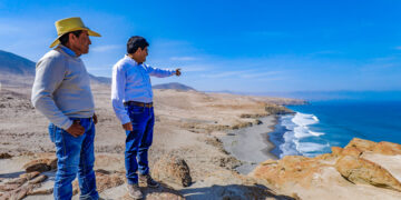 El gobernador regional de Arequipa, Rohel Sánchez supervisó la zona donde se construiría Corío.