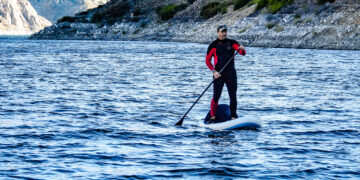 En Tacna se puede practicar el stand up paddle y disfrutar de un entorno natural único.