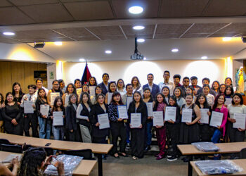 El Centro de Idiomas de la San Pablo certificó a 47 participantes del programa, tanto jóvenes como adultos.