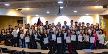 El Centro de Idiomas de la San Pablo certificó a 47 participantes del programa, tanto jóvenes como adultos.