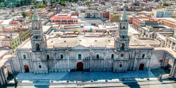 La catedral de la ciudad es, sin lugar a dudas, el máximo símbolo y emblema de nuestro patrimonio cultural.