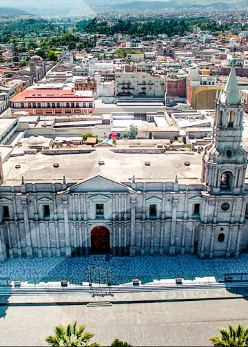 La catedral de la ciudad es, sin lugar a dudas, el máximo símbolo y emblema de nuestro patrimonio cultural.