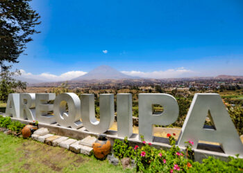 La población que radica en Arequipa se siente satisfecha de vivir en Arequipa.