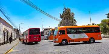 La renovación de unidades en los operadores del SIT está en 65 % y debe llegar a 90 % para iniciar la fase operativa.