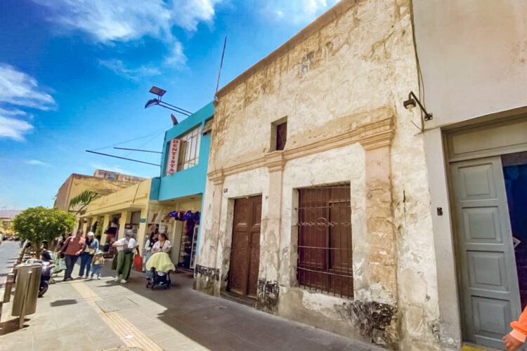 Más de 300 casonas presentan afectaciones en sus estructuras.