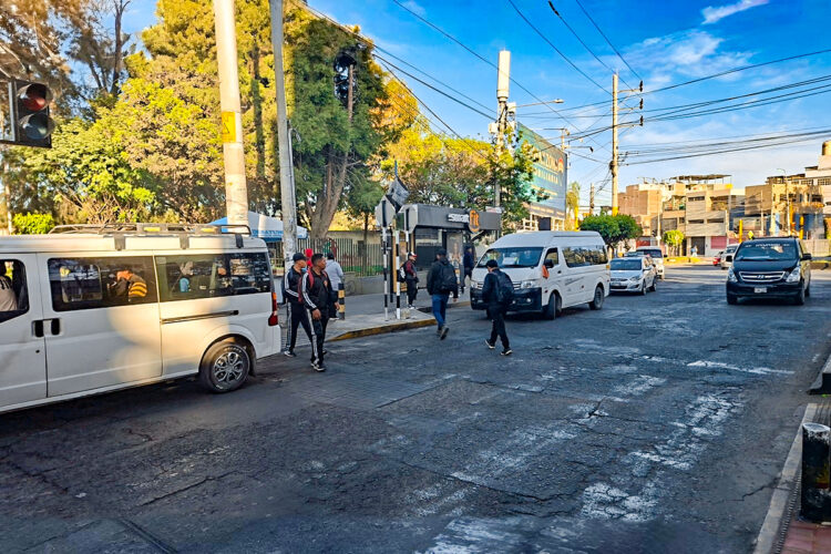 Unidades informales ganan terreno en Arequipa cada año.