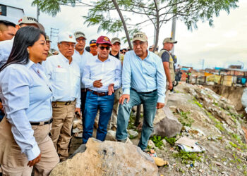 El presidente José Balcázar arribó a Arequipa, se reunió con autoridades, visitó una zona afectada en Cayma y regresó a Lima.