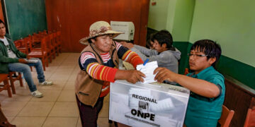 Las encuestas pueden guiar a los políticos y mantener informado al elector.