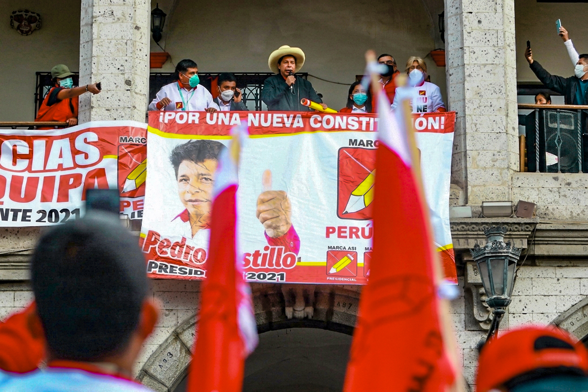 Pedro Castillo en 2021 ganó en 97 de los 109 distritos de Arequipa y Sánchez se impuso en 61 distritos.
