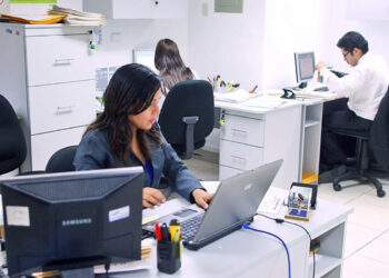 El 79 % de las contrataciones en 2026 serán temporales. Foto: Andina