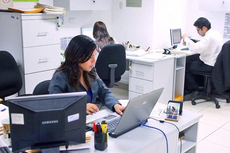 El 79 % de las contrataciones en 2026 serán temporales. Foto: Andina