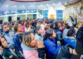El objetivo es claro: llegar ante la Virgen para agradecer por los favores concedidos.