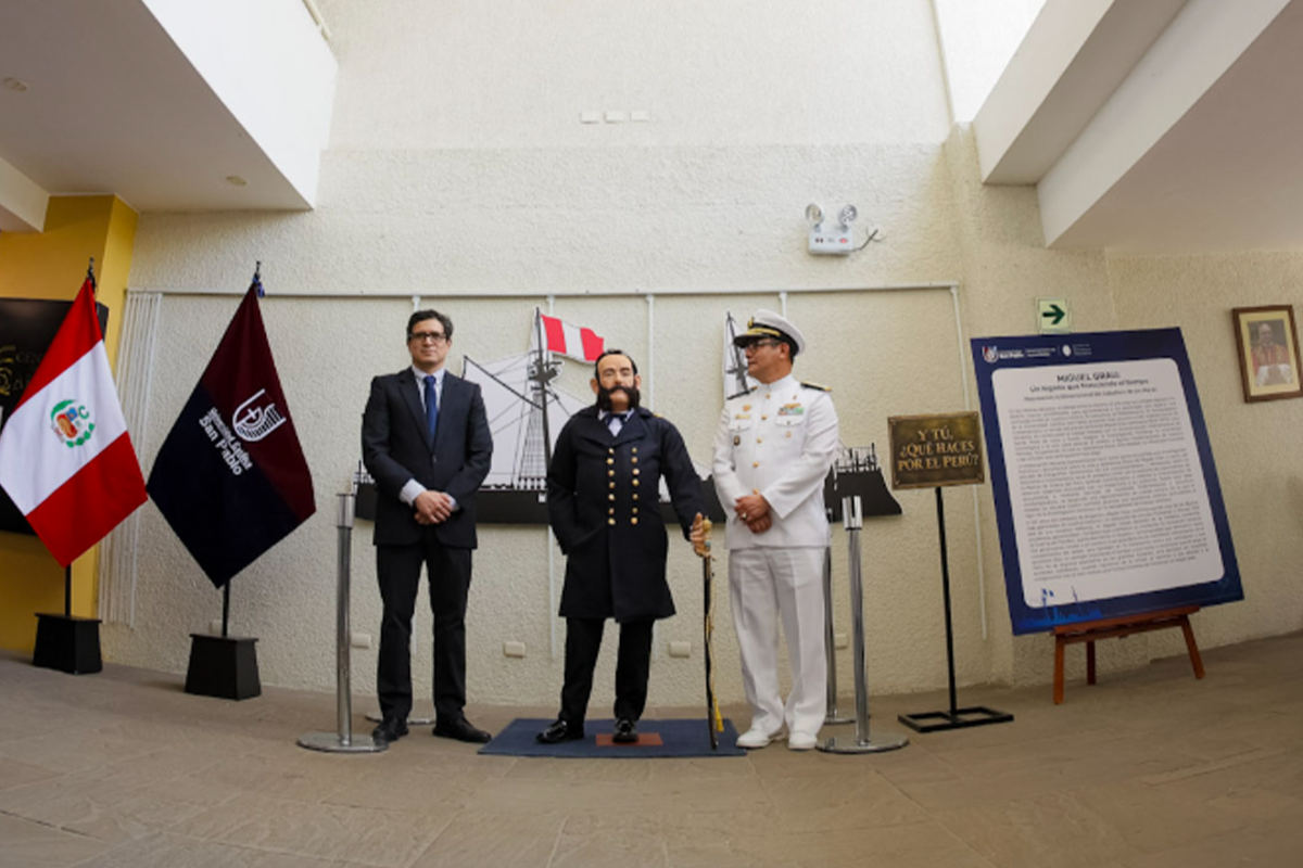 La representación del Caballero de los Mares podrá visitarse hasta el 28 de octubre en el campus San Lázaro de la UCSP.
